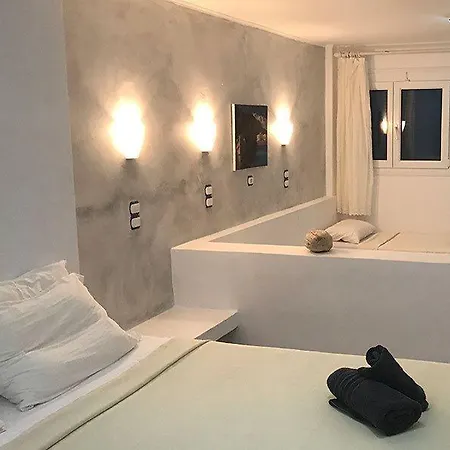 Lagada Hotel Adamantas (Milos)