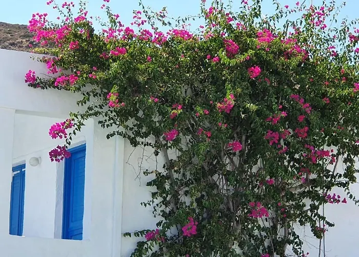 Hotel Lagada Adamantas (Milos)