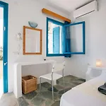 Lagada Adamantas (Milos)