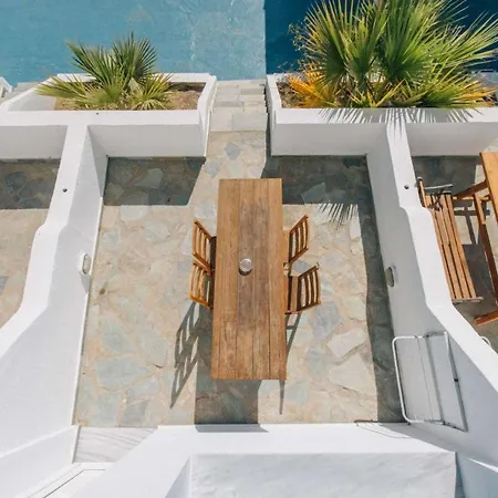 Lagada Adamantas (Milos)