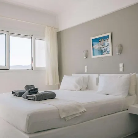 Lagada Hotel Adamantas (Milos)