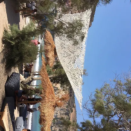 Lagada Adamantas (Milos)