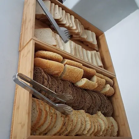 ホテル Lagada アダマス