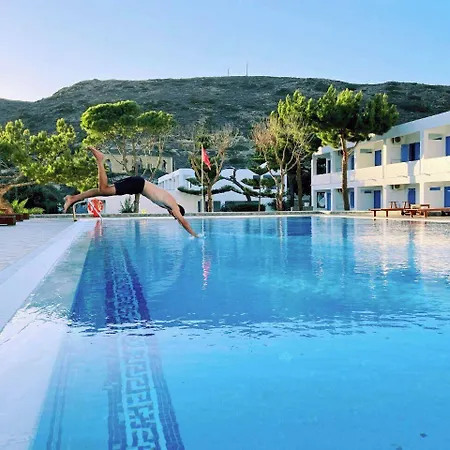 Lagada Hotel Adamantas (Milos)