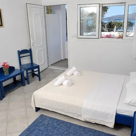 Lagada Hotel Adamantas (Milos)