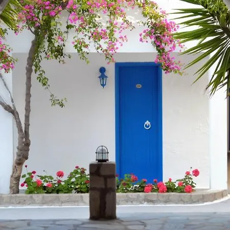 Lagada 2* Adamantas (Milos)