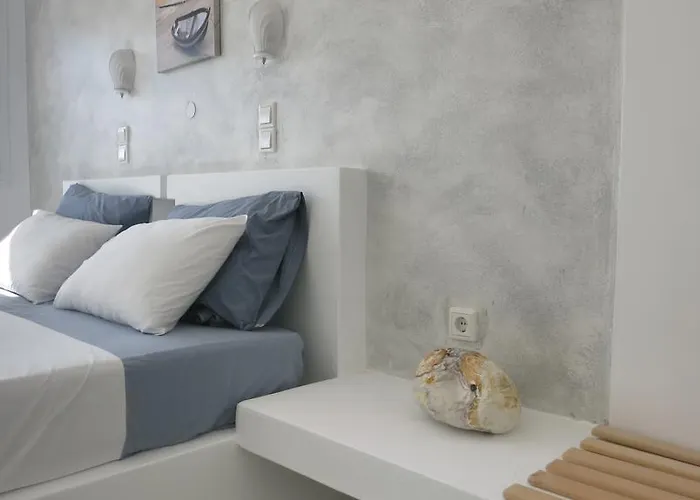 Lagada Hotel Adamantas (Milos)